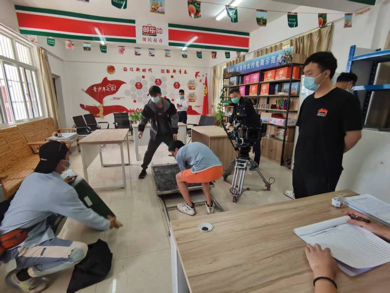 追星女孩心理学分析报告：柳城县广告片拍摄公司揭秘饭圈应援式传播逻辑